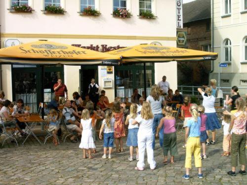 Hotel Am Markt Altentreptow Extérieur photo